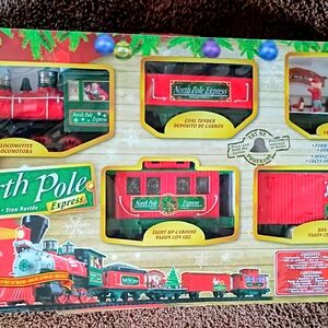 Holiday Train Set - Red and Green